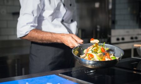 What is the difference between vegan and vegetarian?